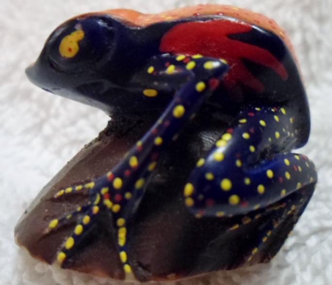 Wounaan Embera Poison Dart Frog Tagua Carving-Panama 16091701L